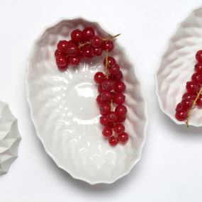 Elegant White Porcelain Bowls for Your Tabletop