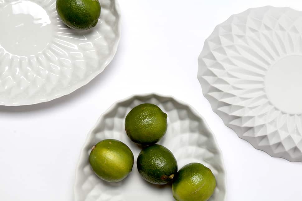 elegant-white-porcelain-bowls-for-your-tabletop-3.jpg