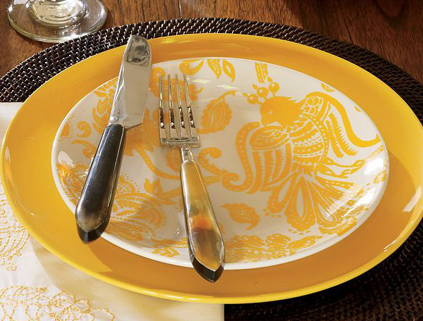 lemon toile salad plates detail Lemon Toile Salad Plates from Pottery Barn   the new spring colors dinnerware