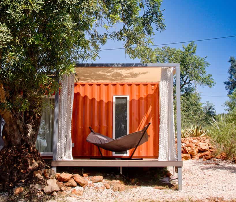 industrial-chic-home-created-from-shipping-container-portugal-9-sleeping.jpg