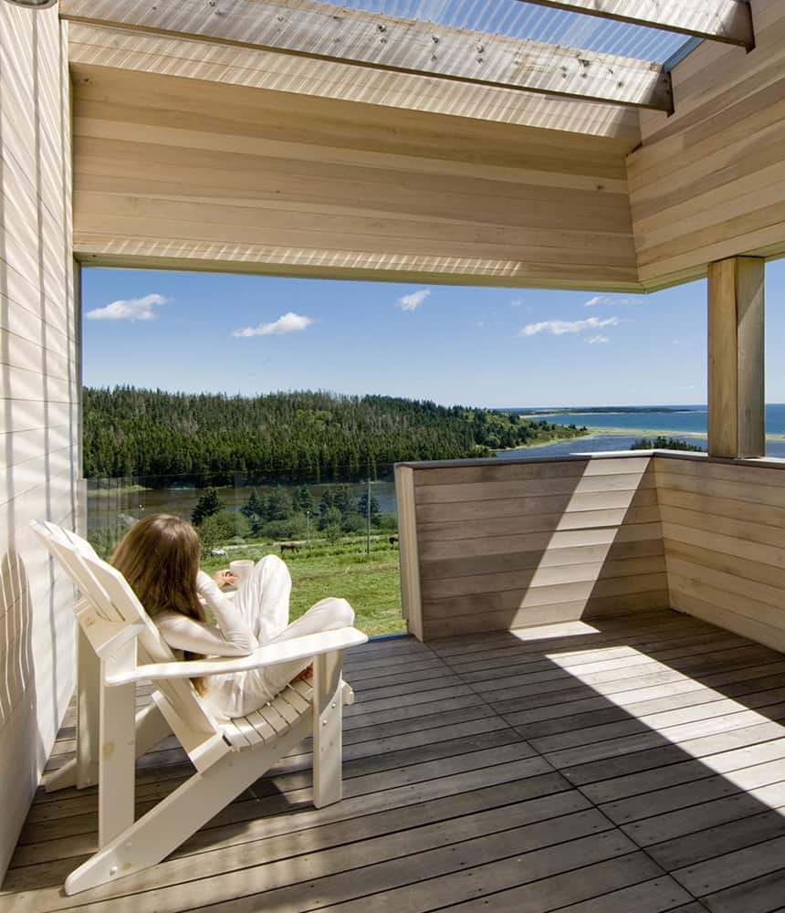 ocean views pastoral settings surround sliding house vacation retreat 4 deck
