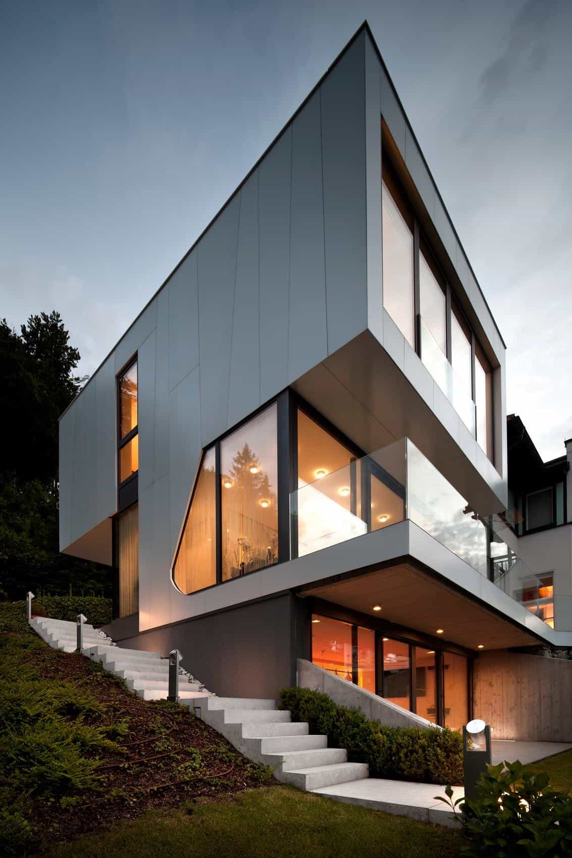 3 Storey Home Addition Takes Advantage of Dockside Views