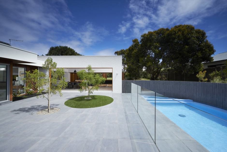 summer house expansion creates private courtyard 1 expansion