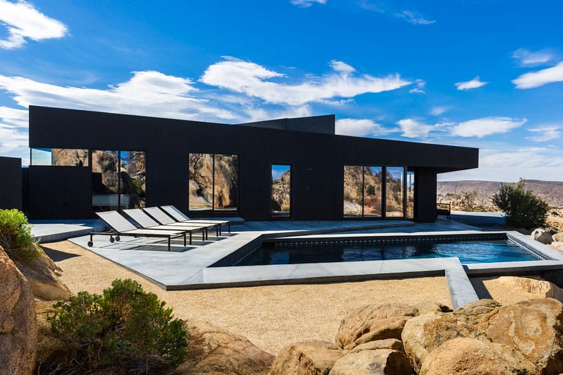 modern-desert-home-courtyard-pool-views-16-pool.jpg