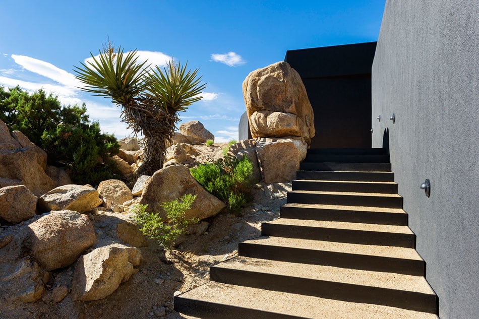 modern desert home courtyard pool views 4 entry stairs