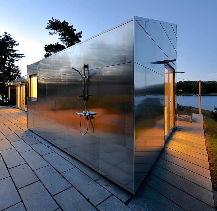 small-seaside-cabin-clad-aluminum-15-outdoor-shower.jpg