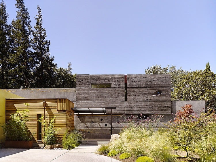 hybrid wood and concrete home 2
