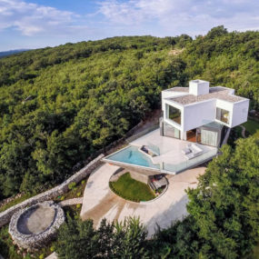 Spectacular Summer House on a Hilltop