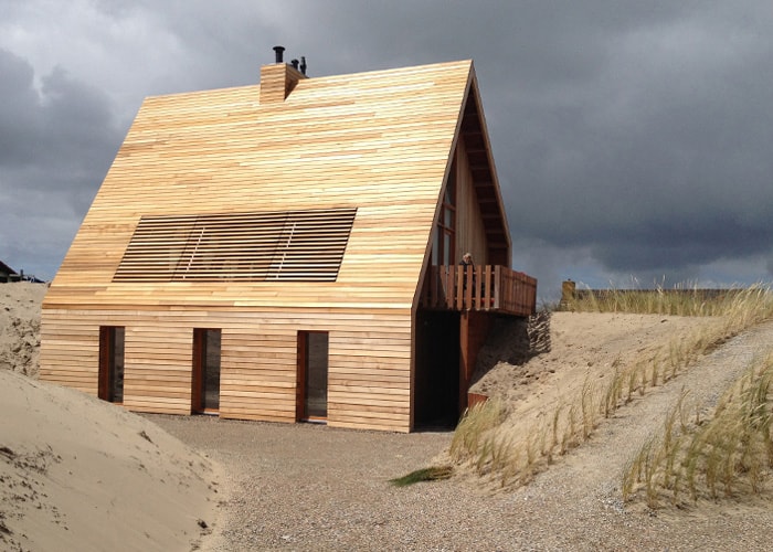 North Sea Wood House: Framed in Siberian Larch and Clad in Western Red Cedar