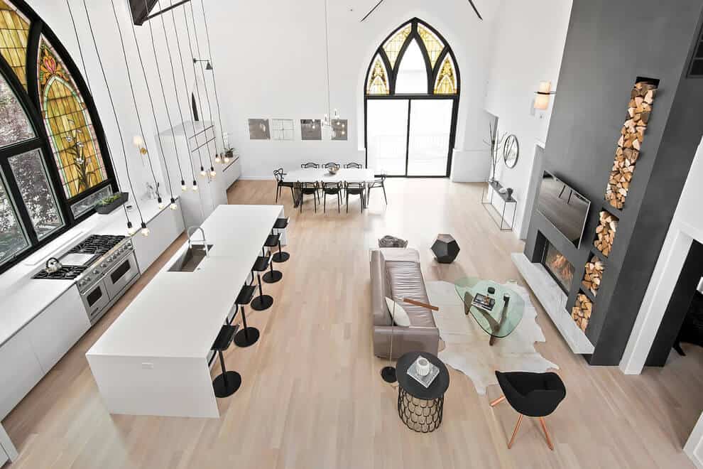 Chicago’s Linc Thelen Converts Old Church into a Modern Wonder