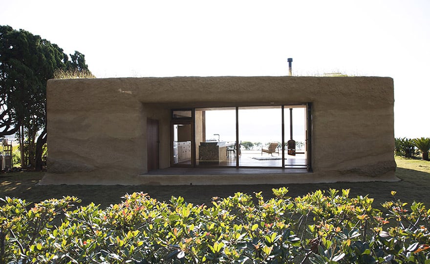 living-grass-roof-house-hiroshi-nakamura-1.jpg