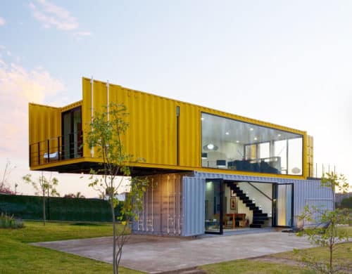 4 Shipping Containers Prefab plus 1 for Guests