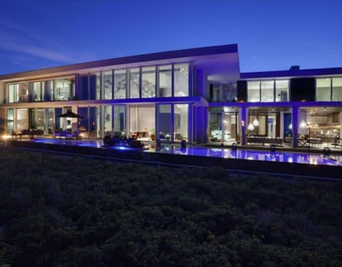 Fully Automated Oceanfront Florida House with Amazing Lighting is for Sale