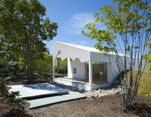 Home Roof Has Circular Cut Outs to Emulate Tree Canopies