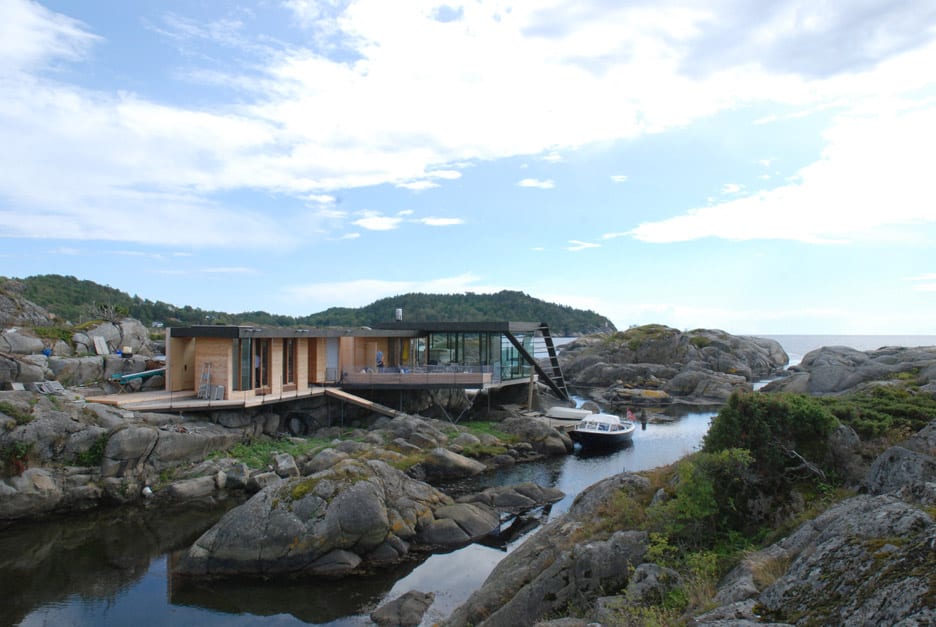 3 boat access only 75sqm summer cabin straddles boulders