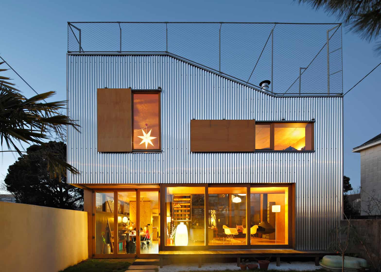 1 corrugated aluminium facade 1930s home extension