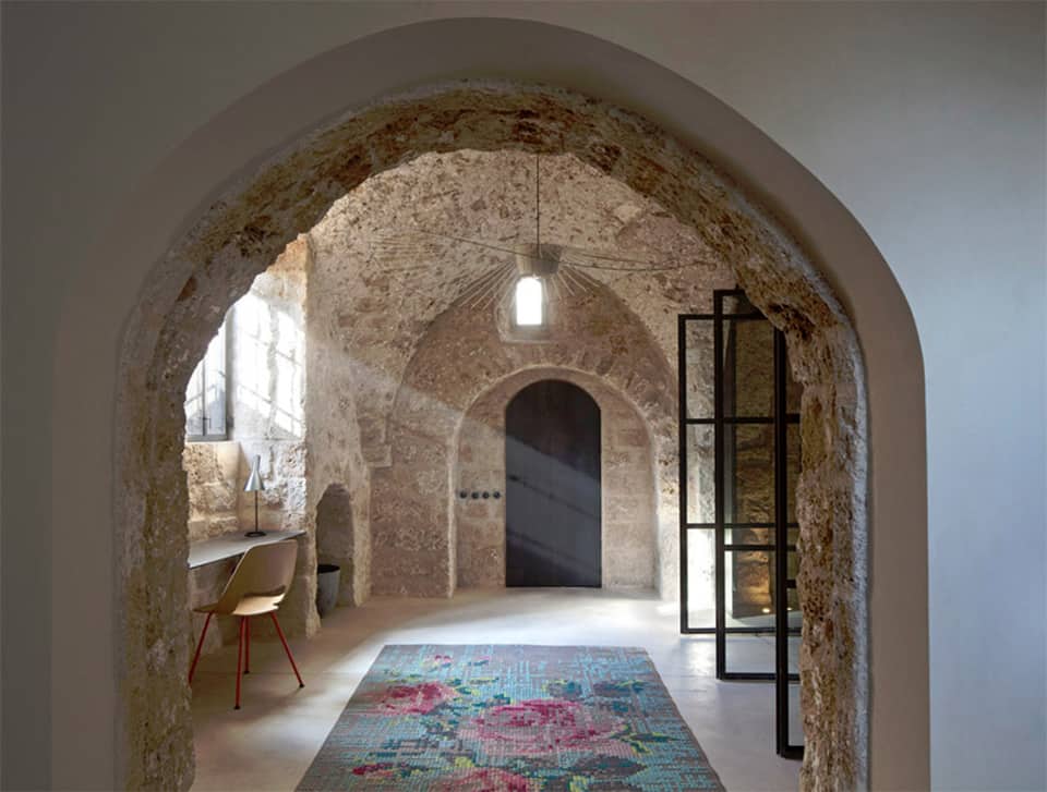 300 year old house combines authentic and modern architecture 10