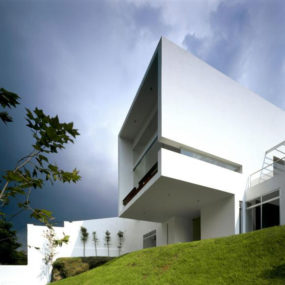 Mexican Contemporary Architecture Boasts Minimalist Apeal