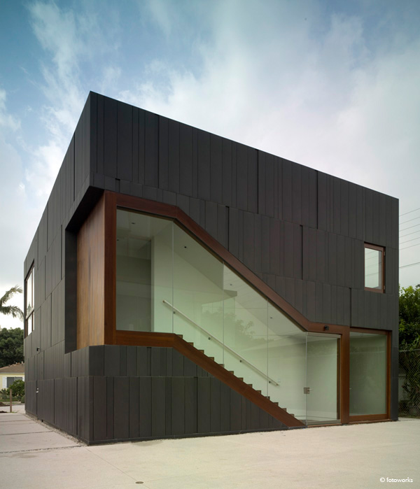armor house 3 Custom Home in Los Angeles by Custom Home Architects Studio 0.10