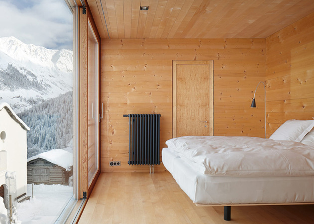 charming-wood-cabins-swiss-vals-13.jpg