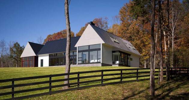 contemporary take on the warm country home 2 thumb 630x333 11005 Contemporary take on the warm country home