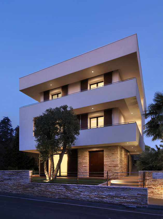 italian-maze-house-with-geometric-exterior-sliding-interior-walls-2.jpg