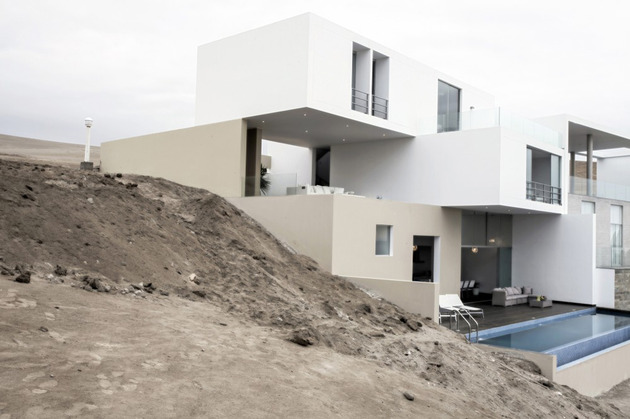 modern-geometric-house-design-built-around-the-view-4.jpg