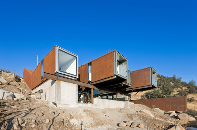 twelve-shipping-containers-combined-into-a-modern-mountain-house-6.jpg