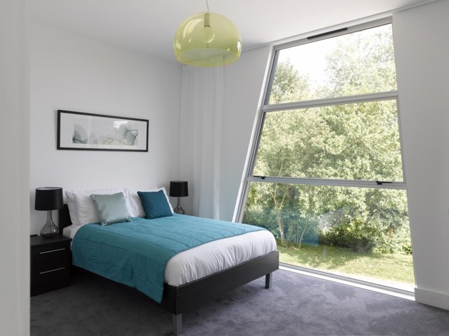 angular-lines-greyscale-color-define-british-abode-13-bedroom.jpg