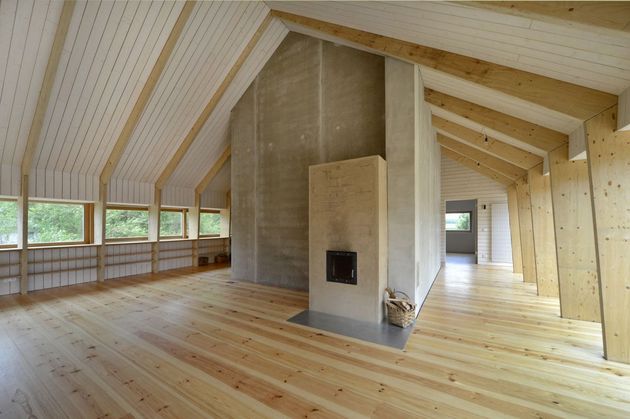 modern open concept homestead centralcourtyard germany 1 thumb 630x419 16662 Open Concept Timber Frame Farmhouse