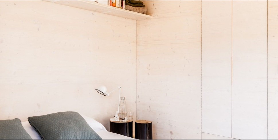 modern-prefab-two-spanish-firm-shelves-bed.jpg