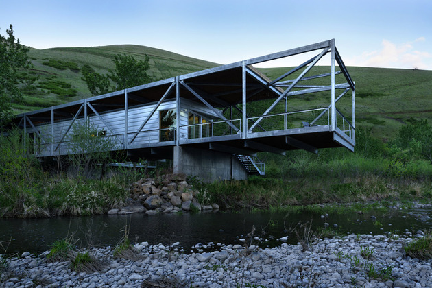 river-place-home -trusses-cantilever-both-ends-1-cantilever.jpg