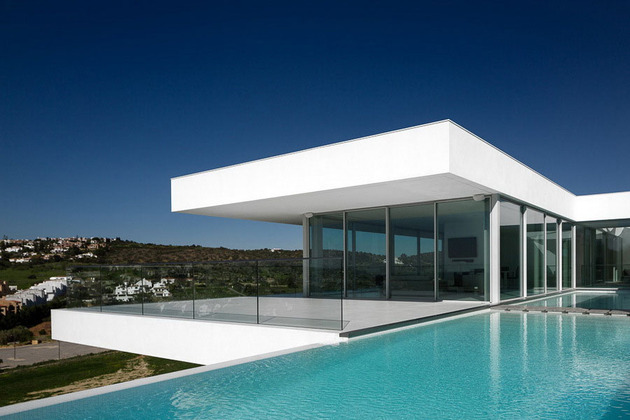 access-above-overhanging-portuguese-villa-4-5-deck-closer.jpg