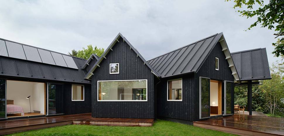 contemporary-yet-traditional-danish-summer-cabin-13.jpg