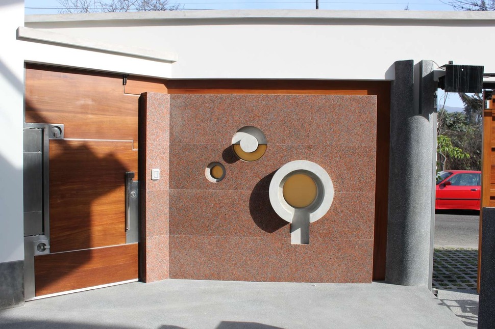 creatively-cool-dual-cantilevered-house-peru-13-doorside-pattern.jpg