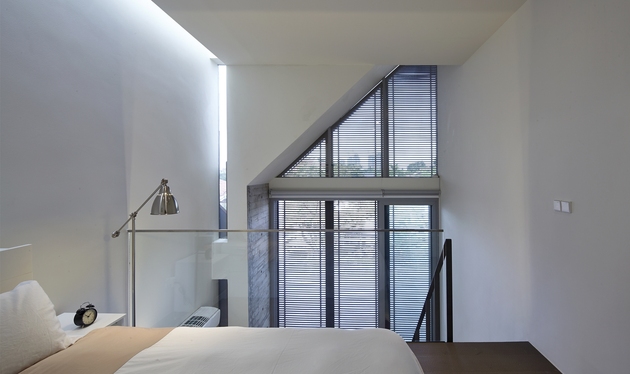 gabled-roof-jazzes-up-minimalist-y-house-singapore-13-bedroom.jpg