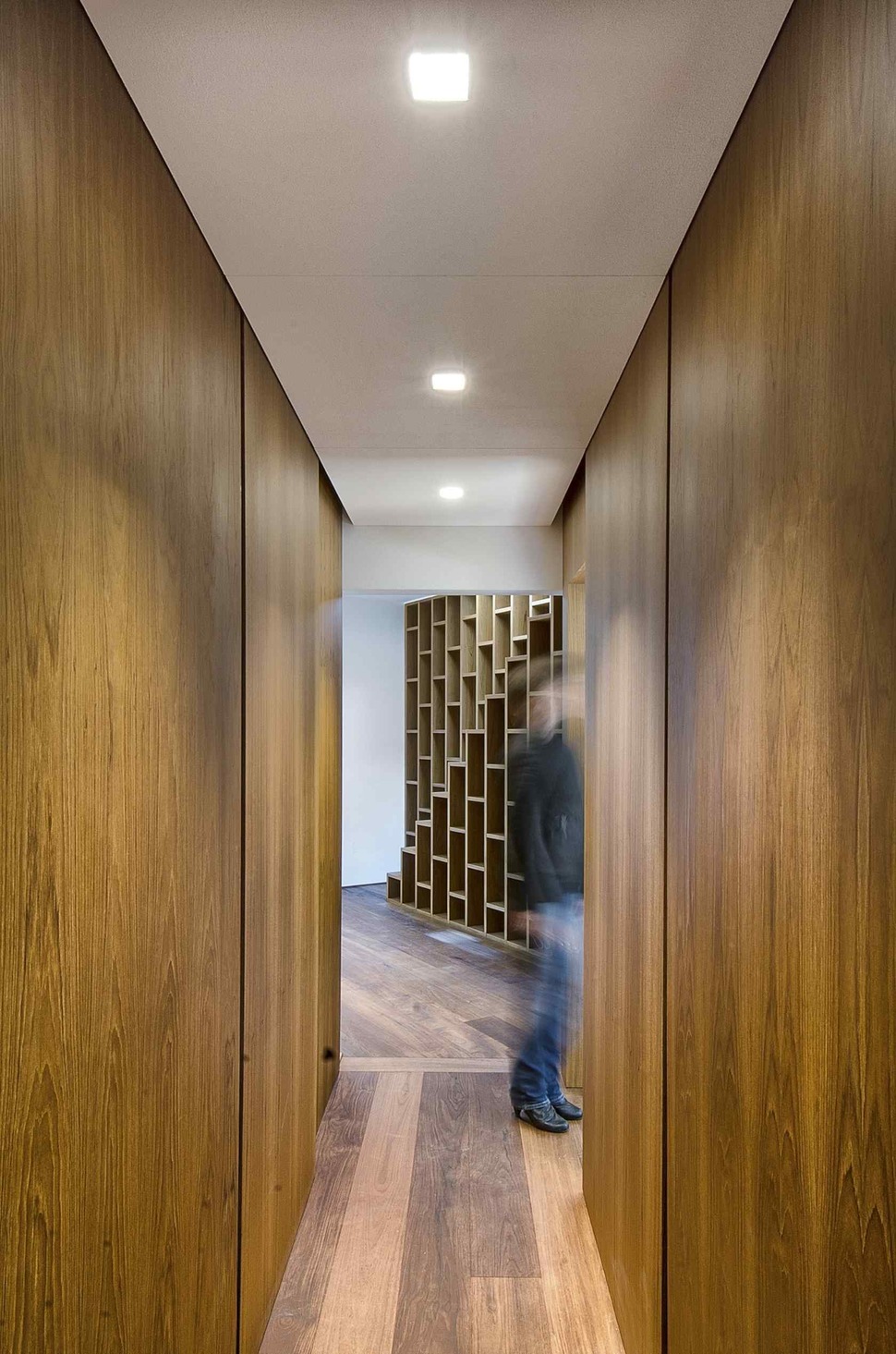 minimal-italian-home-blends-unique-stone-wood-finishes-16-hallway.jpg