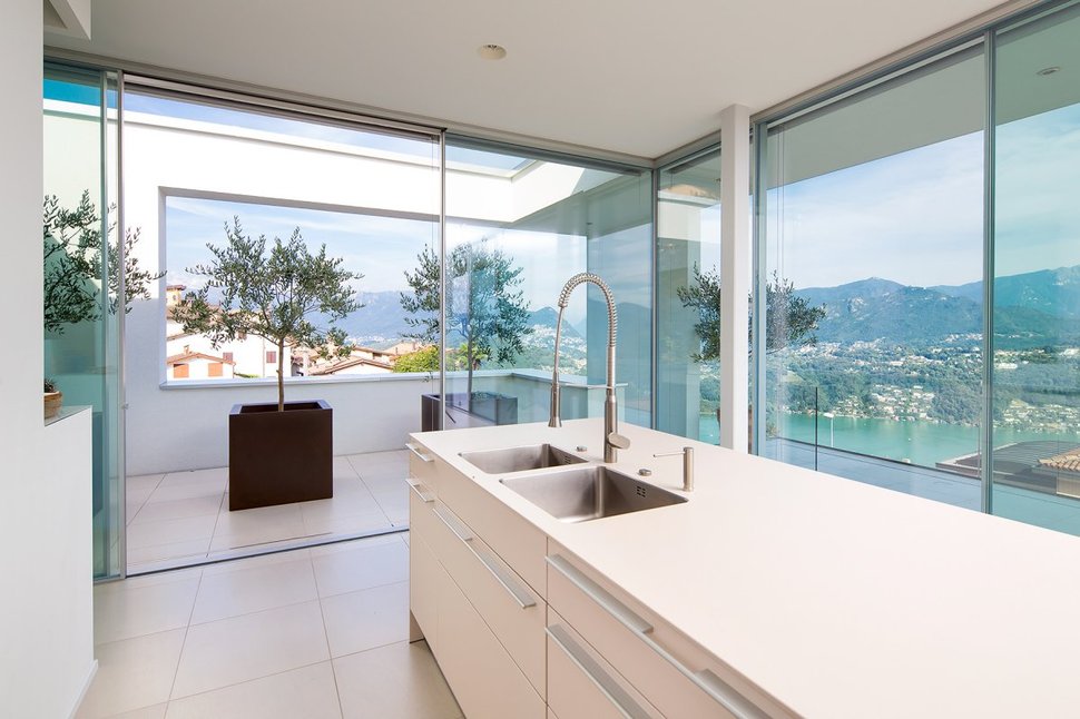 minimalist-mountain-top-home-panoramic-lake-views-17-kitchen.jpg