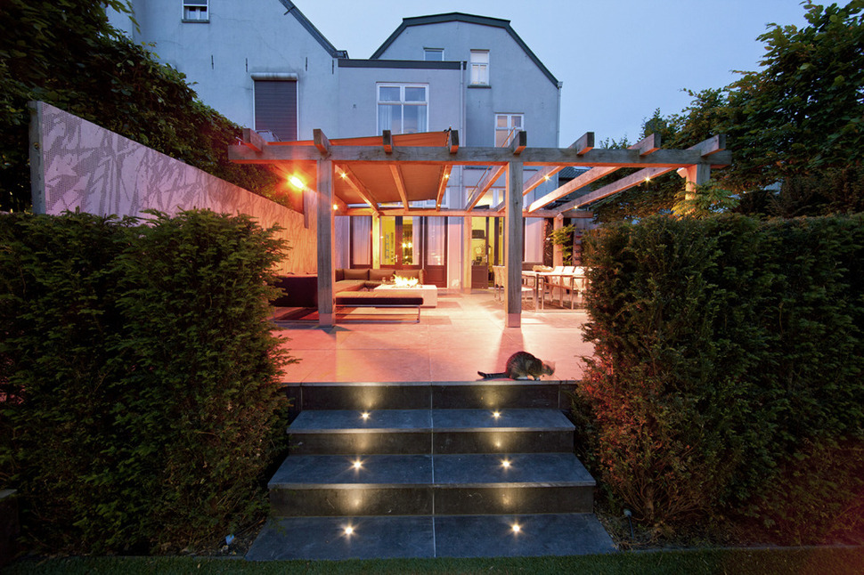 netherlands-wellness-centre-luxurious-indoor-outdoor-spa-choices-8-terrace.jpg