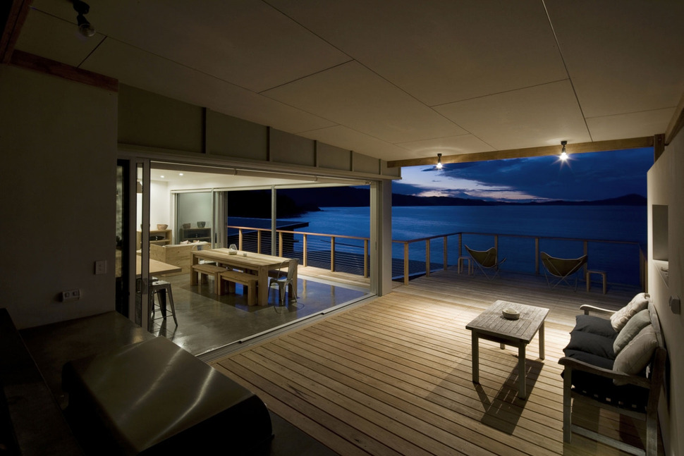 seaside-sydney-respite-scenic-covered-patio-rooms-10-enclosed-patio.jpg