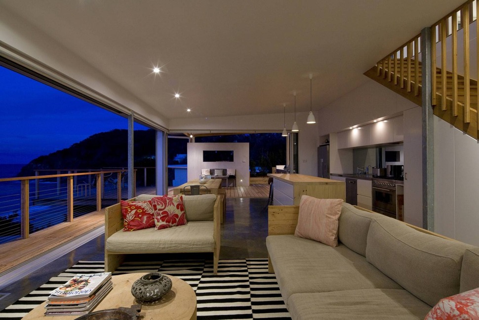 seaside-sydney-respite-scenic-covered-patio-rooms-7-living-room.jpg