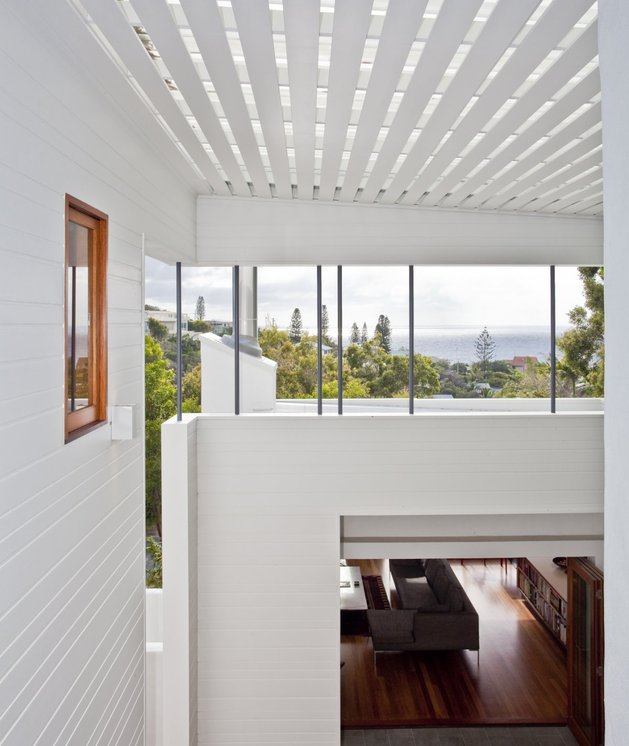 stunningly-reinvented-australian-home-features-towering-indoor-outdoor-courtyard-9-view-down-closer.jpg