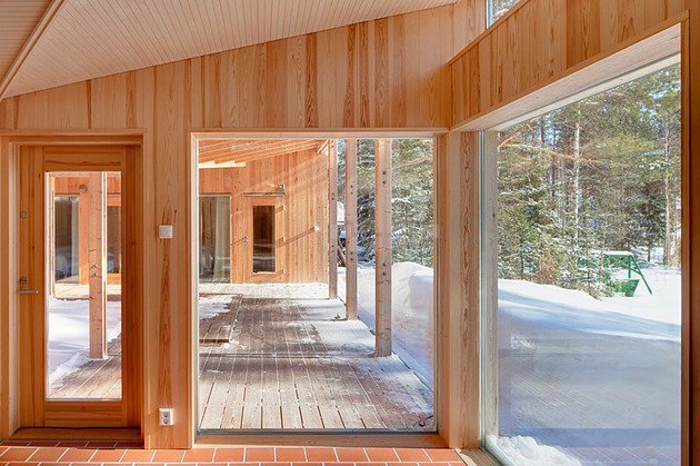 4-season-timber-cottage-built-by-single-carpenter-10-large-windows.jpg