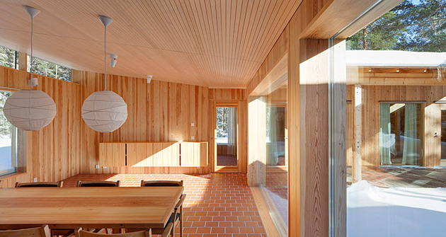 4-season-timber-cottage-built-by-single-carpenter-13-kitchen-end.jpg