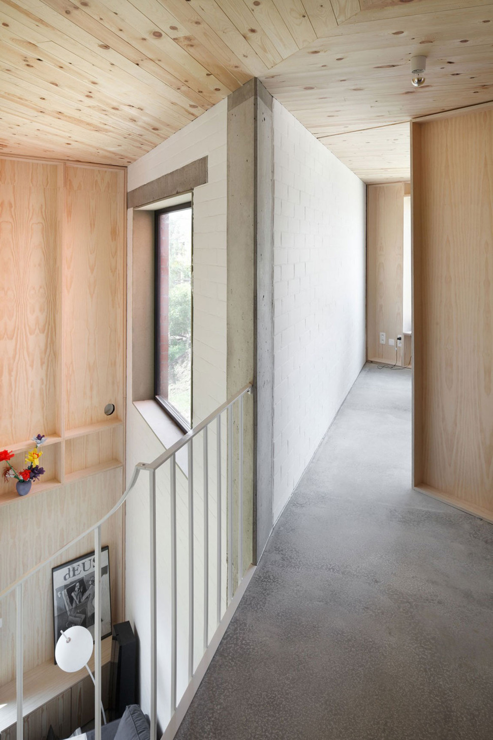 belgium-angle-house-with-concrete-wood-and-brick-interiors-8.jpg