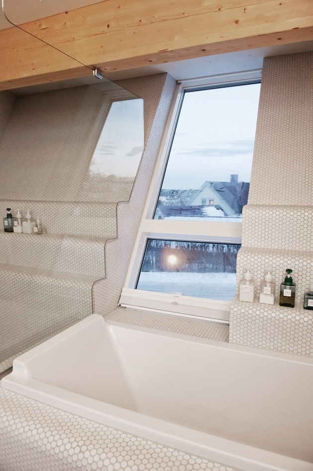 geometric-norwegian-house-with-creative-interior-fixtures-18-bathroom.jpg