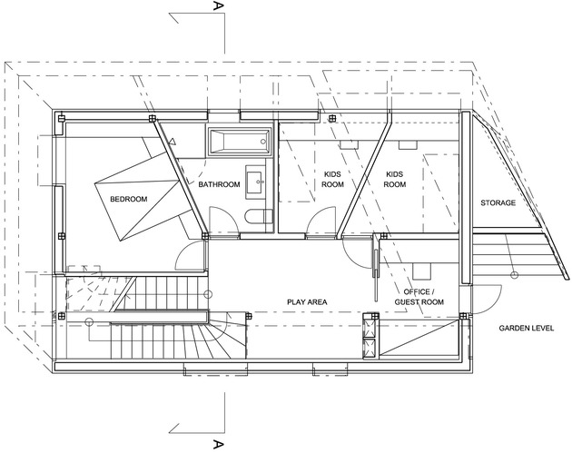 geometric-norwegian-house-with-creative-interior-fixtures-20-middle-plan.jpg