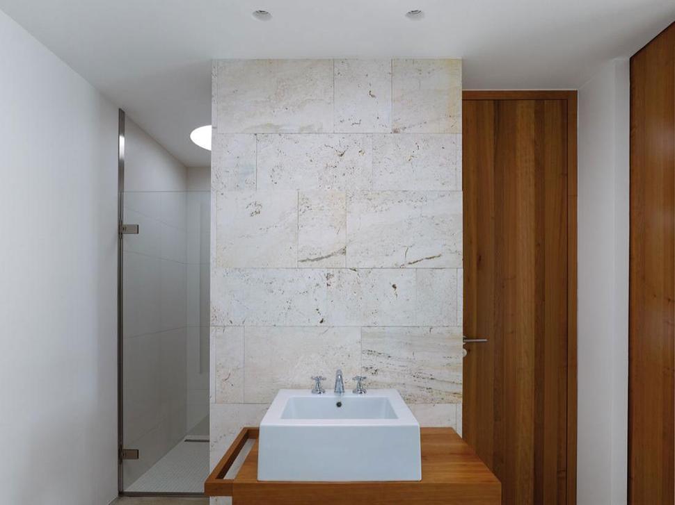 lake-house-above-rur-reservoir-germany-minimalist-masterpiece-9-bathroom.jpg