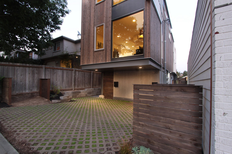 vertical-house-raises-sustainable-seattle-living-to-new-heights-18.jpg