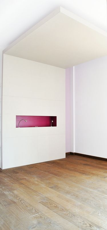 vibrant-colour-suspended-ceilings-define-modern-apartment-italy-15-bedroom.jpg